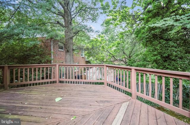 9321 SAINT ANDREWS PL, College Park, MD 20740