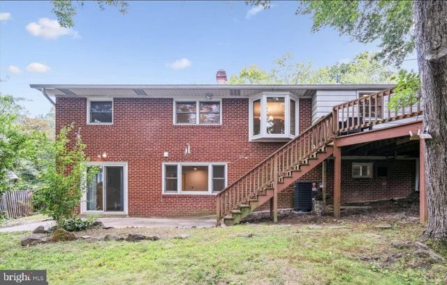 9321 SAINT ANDREWS PL, College Park, MD 20740