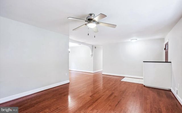 9321 SAINT ANDREWS PL, College Park, MD 20740