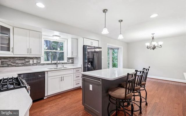 9321 SAINT ANDREWS PL, College Park, MD 20740