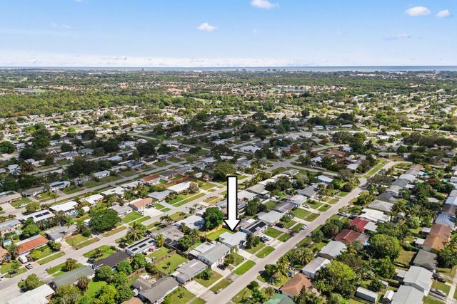 3797 Bahama Road, Palm Beach Gardens, FL 33410