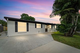 3797 Bahama Road, Palm Beach Gardens, FL 33410