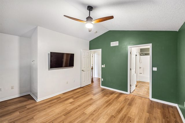500 N Valley Drive 506, Des Moines, IA 50312