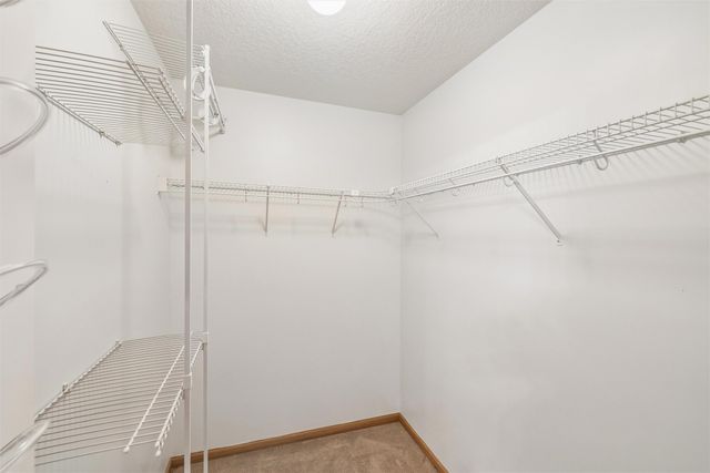 500 N Valley Drive 506, Des Moines, IA 50312