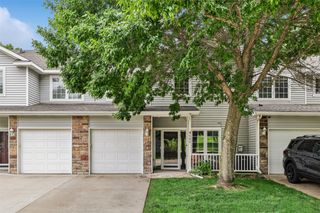 500 N Valley Drive 506, Des Moines, IA 50312