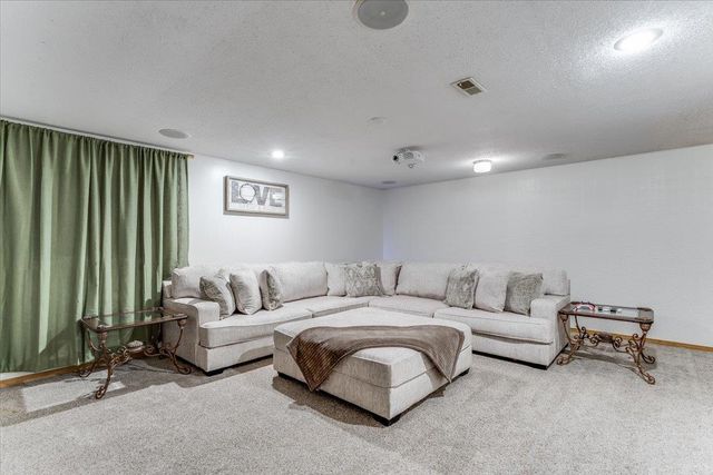 405 N Morris, Rose Hill, KS 67133