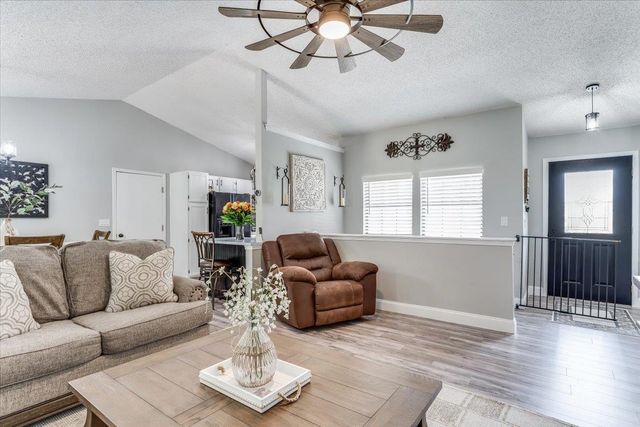 405 N Morris, Rose Hill, KS 67133