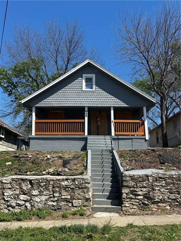 505 Wallace Avenue, Kansas City, MO 64125