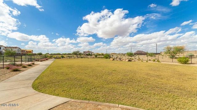 14797 W GRAY FOX Trail, Surprise, AZ 85387