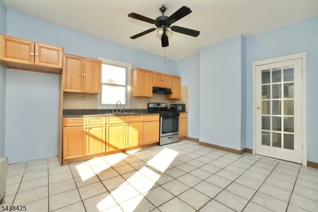 83 Berkeley Ave, Bloomfield Twp., NJ 07003