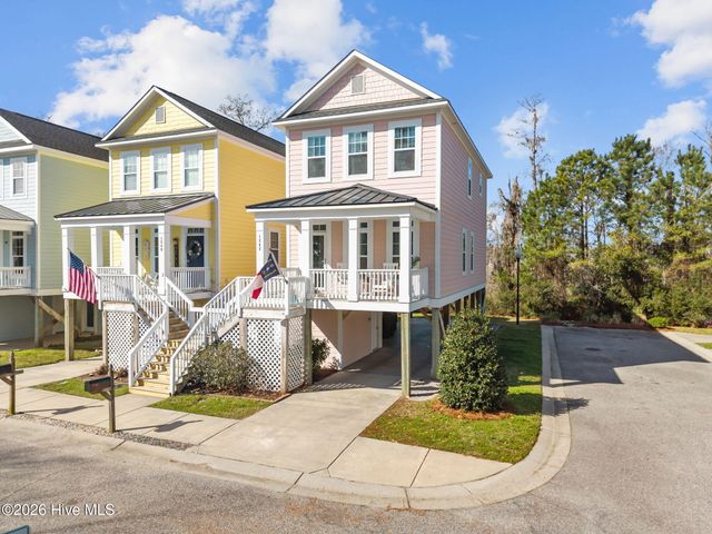 1242 Charleston Common Drive, Leland, NC 28451