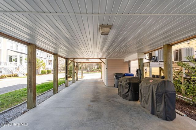 1242 Charleston Common Drive, Leland, NC 28451