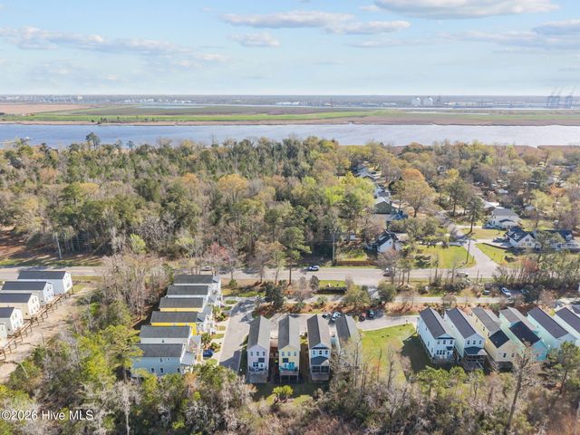 1242 Charleston Common Drive, Leland, NC 28451