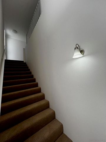 4881 Collwood Blvd B, San Diego, CA 92115