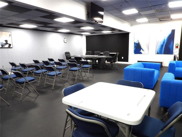 555 NE 15th St 14E, Miami, FL 33132