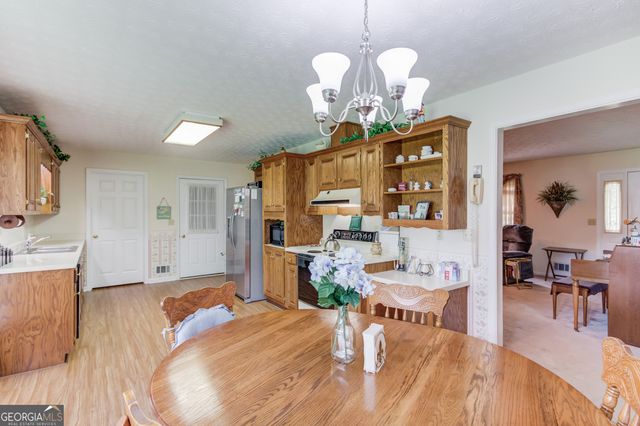 929 Ga Hwy 81, Loganville, GA 30052