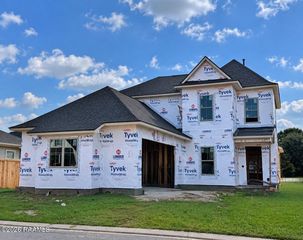 120 Keelingwood Lane, Lafayette, LA 70507