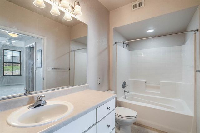 911 N ORANGE AVENUE 352, Orlando, FL 32801