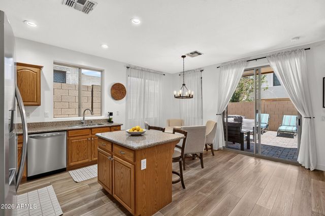 7241 E NORTHRIDGE Street, Mesa, AZ 85207