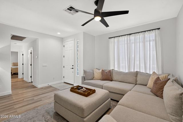 7241 E NORTHRIDGE Street, Mesa, AZ 85207