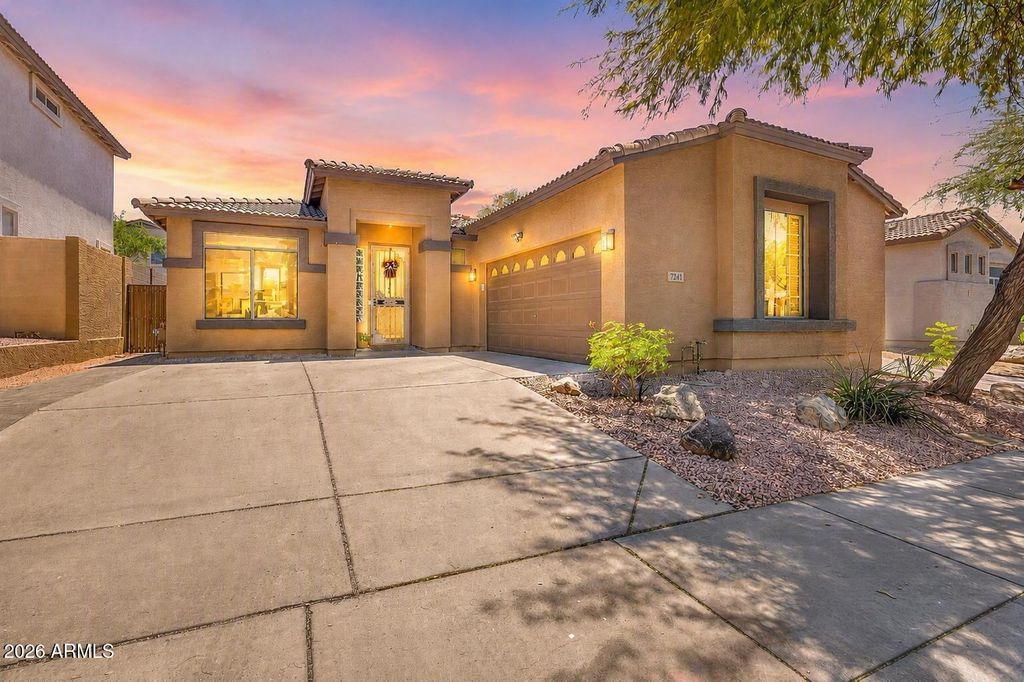 7241 E NORTHRIDGE Street, Mesa, AZ 85207