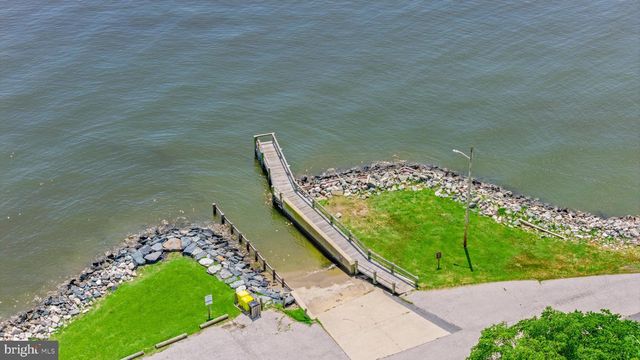 5235-A AL JONES DR, Shady Side, MD 20764