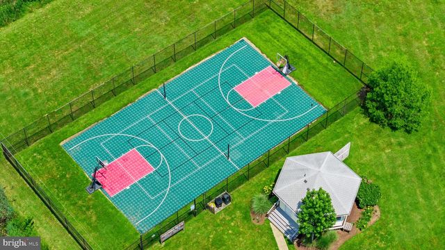 5235-A AL JONES DR, Shady Side, MD 20764