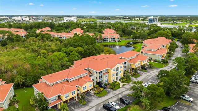 5601 BENTGRASS DRIVE 10-117, Sarasota, FL 34235