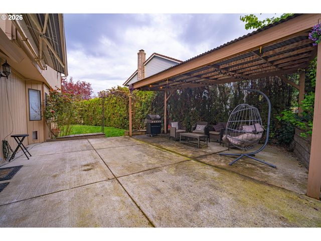 3600 Sw BRITTANY Dr, Gresham, OR 97080