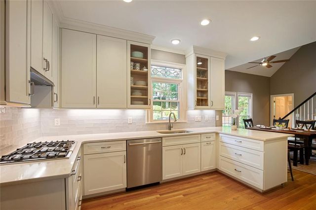 1780 Forest Pond Lane, Roswell, GA 30075