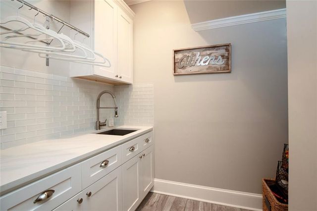 1780 Forest Pond Lane, Roswell, GA 30075