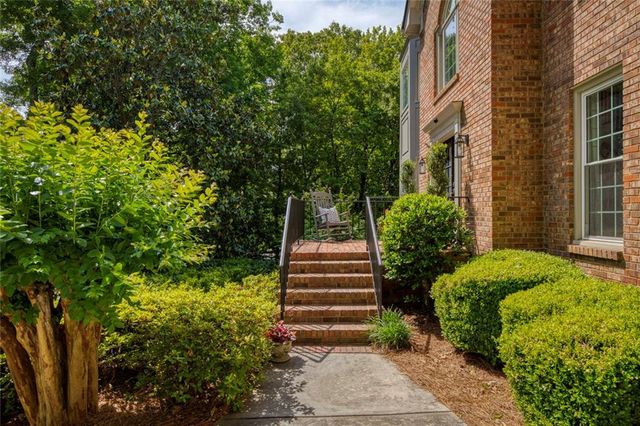 1780 Forest Pond Lane, Roswell, GA 30075