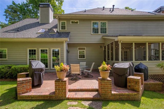 1780 Forest Pond Lane, Roswell, GA 30075