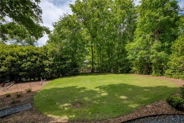1780 Forest Pond Lane, Roswell, GA 30075