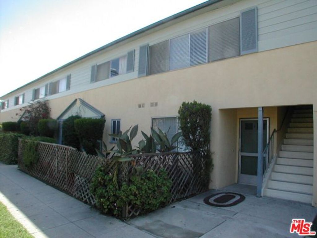 3603 MENTONE Avenue 6, Los Angeles, CA 90034