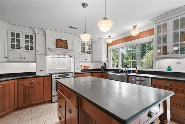 8811 Ainsworth Road, Hobart, IN 46342