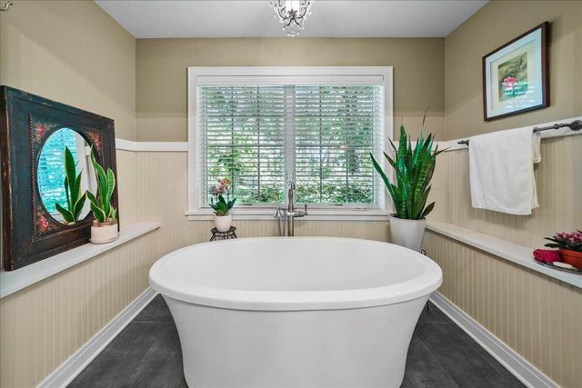 8811 Ainsworth Road, Hobart, IN 46342