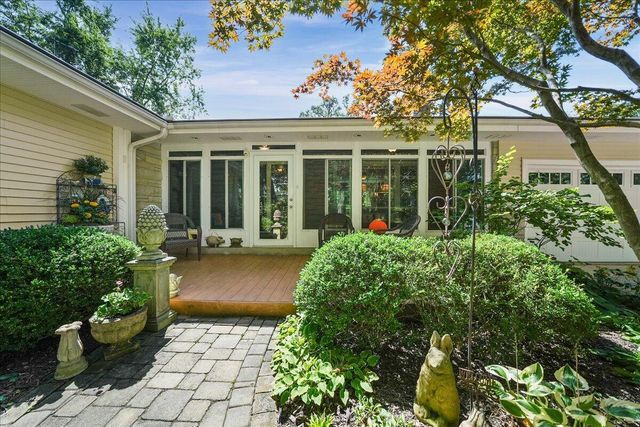 8811 Ainsworth Road, Hobart, IN 46342