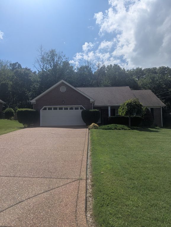 404 Spring Hill Dr, Smyrna, TN 37167