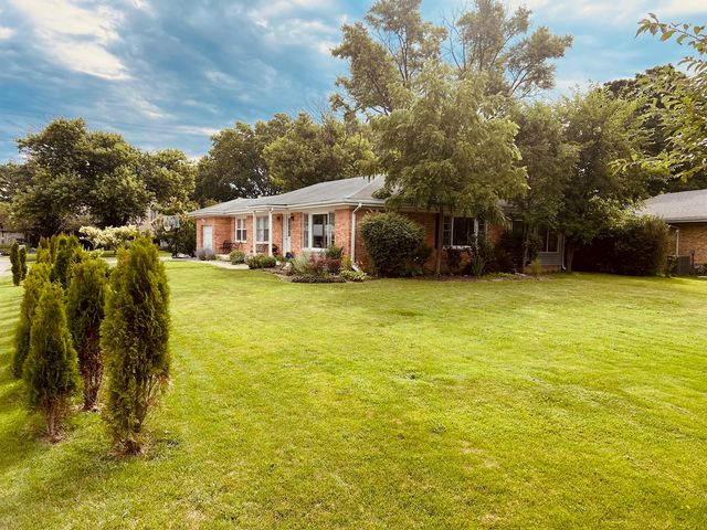 1725 Happ Road, Northbrook, IL 60062