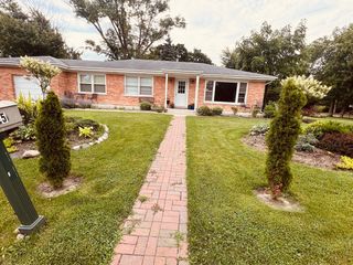 1725 Happ Road, Northbrook, IL 60062