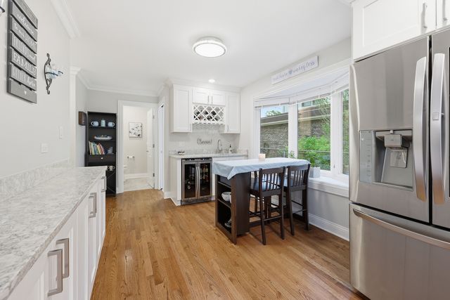 1132 S Fernandez Avenue, Arlington Heights, IL 60005