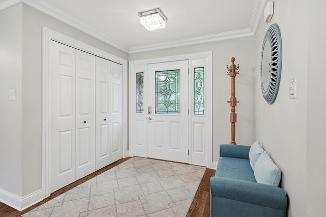 1132 S Fernandez Avenue, Arlington Heights, IL 60005