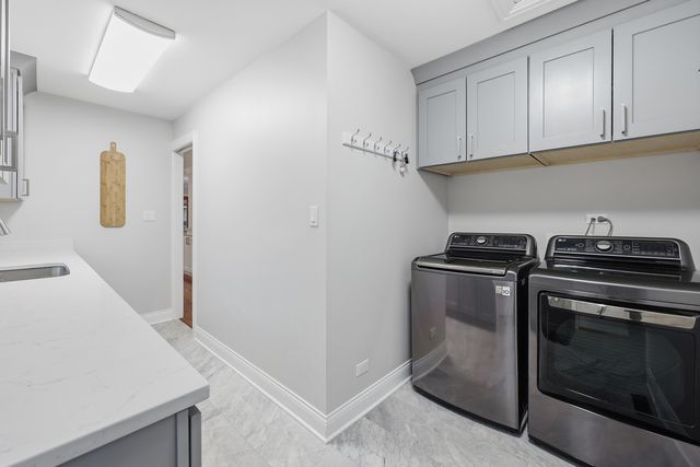 1132 S Fernandez Avenue, Arlington Heights, IL 60005