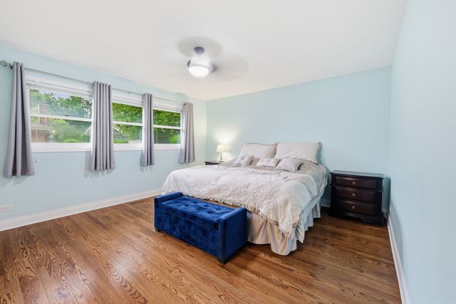 1132 S Fernandez Avenue, Arlington Heights, IL 60005
