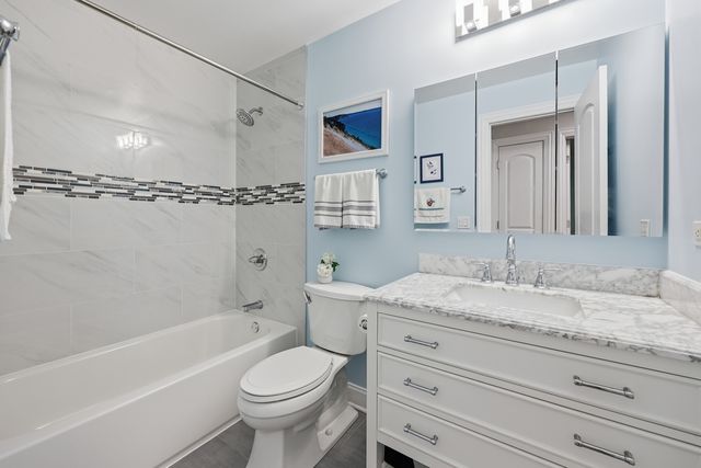 1132 S Fernandez Avenue, Arlington Heights, IL 60005