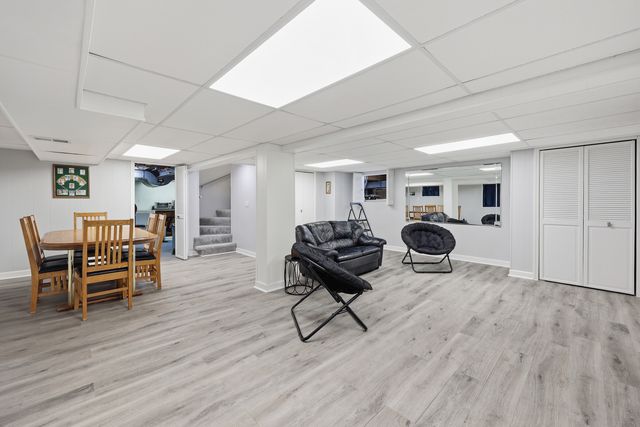 1132 S Fernandez Avenue, Arlington Heights, IL 60005