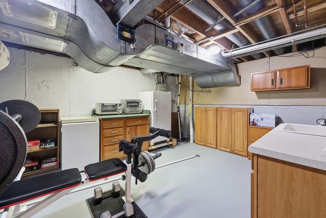 1132 S Fernandez Avenue, Arlington Heights, IL 60005