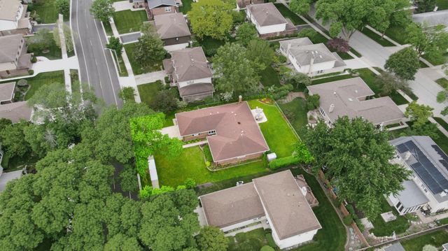 1132 S Fernandez Avenue, Arlington Heights, IL 60005