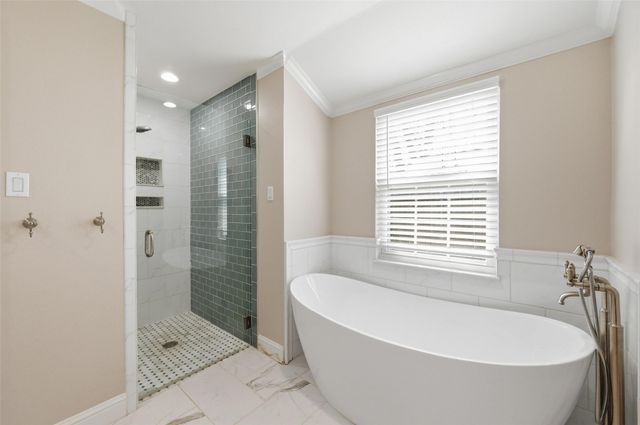 2804 Whispering Trail Circle, Pantego, TX 76013